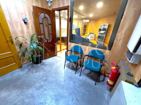 Nave comercial en Gràcia