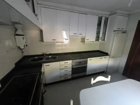 Casa en calle Mondariz