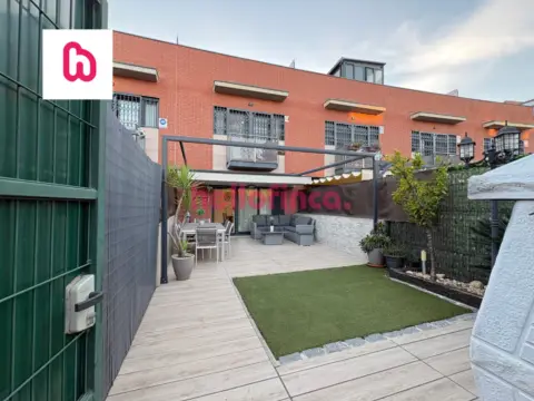 Casa adosada en Carrer de Casal dels Mogoda