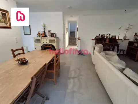 Chalet pareado en Carrer Principal