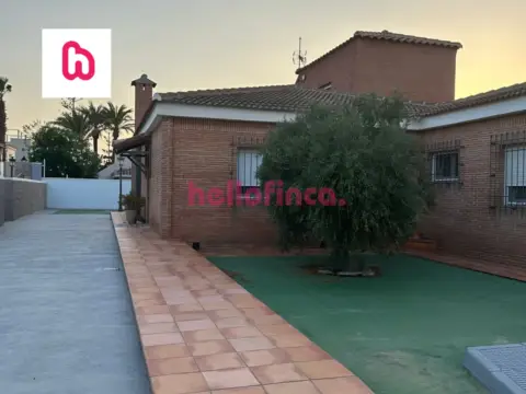 Chalet en calle Polígono Y, 156