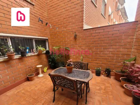 Casa adosada en Pasaje de Vistalegre
