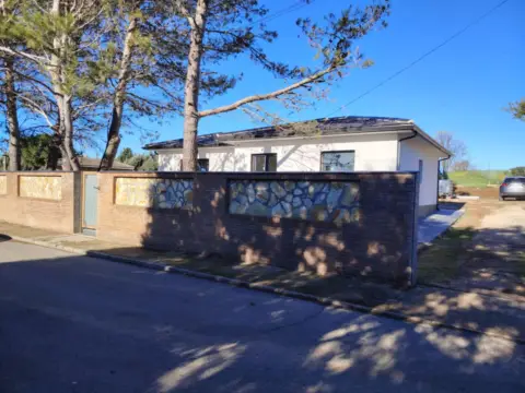 Casa en calle de Villacampo