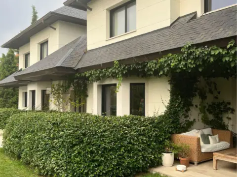 Chalet unifamiliar en calle del Nadir