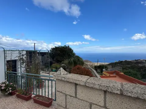 Casa en calle de la Corujera, 1