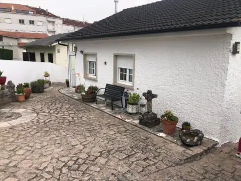 Chalet unifamiliar en Avenida del Covelo