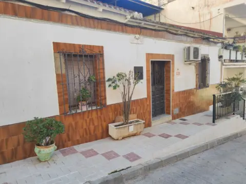 Casa en calle Ojén