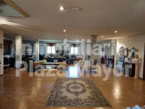 Chalet en Castellanos de Villiquera