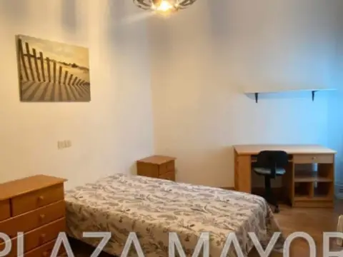 Habitación en calle de Regato del Anís