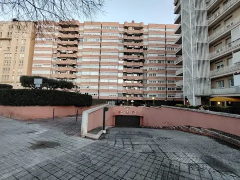 Garaje en Avinguda de Xile, 36