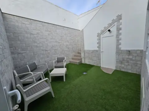 Dúplex en calle de Jesús Rincón Jiménez
