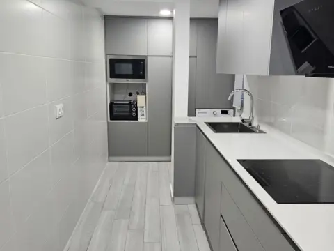 Piso en Avenida de Damián Téllez Lafuente