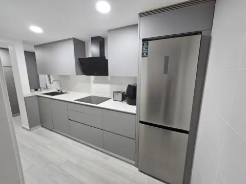 Piso en Avenida de Damián Téllez Lafuente