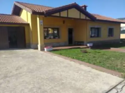 Chalet en Camino de la Iglesia