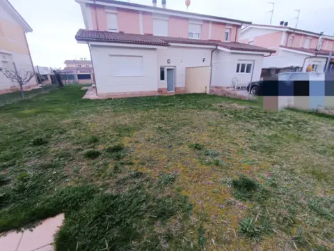 Chalet en Villarcayo