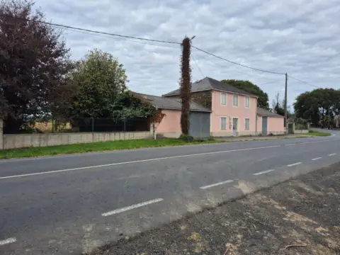 Casa en calle Canto Valo