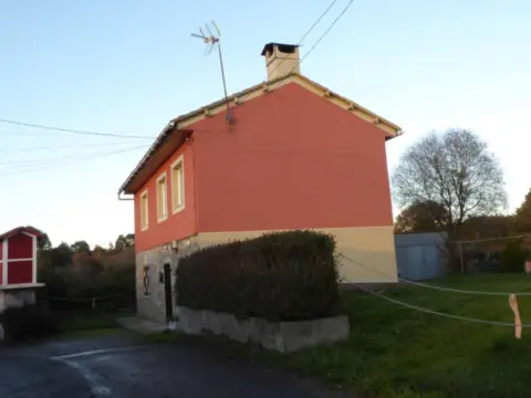 Casa en calle Carroipaz