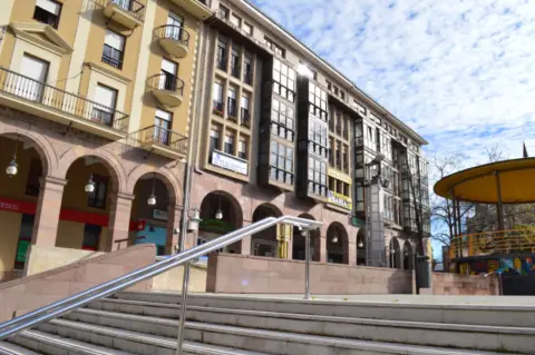 Piso en calle de José María Pereda, 35