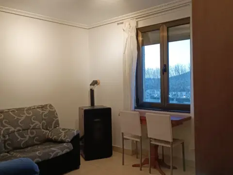 Piso en calle de Doña Elena, 1