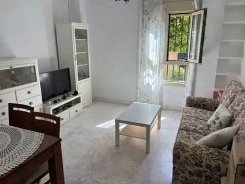 Piso en calle Beatriz de Suabia, 56