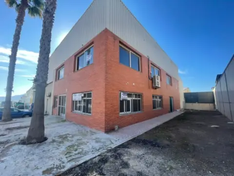 Nave comercial en calle Dublín, nº 58