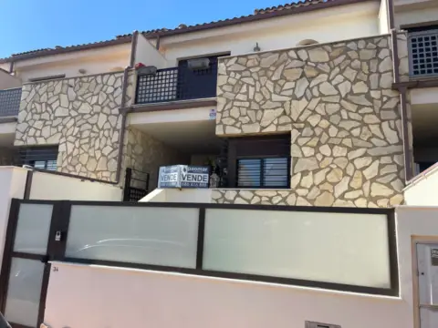 Chalet adosado en calle de Tenerife