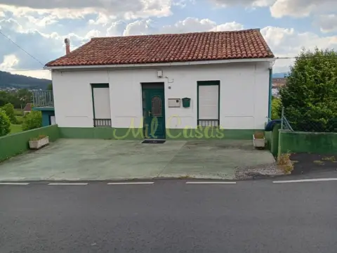 Casa en calle Lugar de Couto