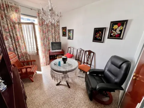 Piso en calle Marconi