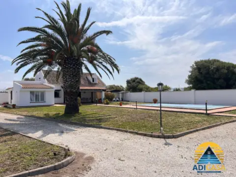 Chalet en calle Camino de Setefilla