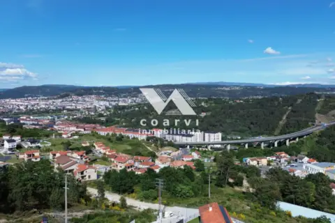 Casa en Urbanización a Moura
