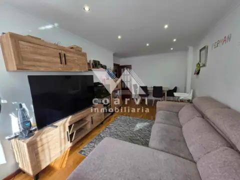 Dúplex en calle de Tomás Rodriguez Punxin