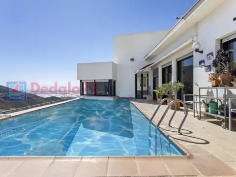 Chalet en Carretera de Almería