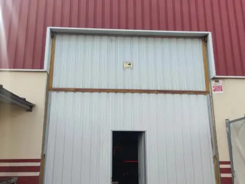 Nave industrial en calle de Francisco de Medina Mendoza