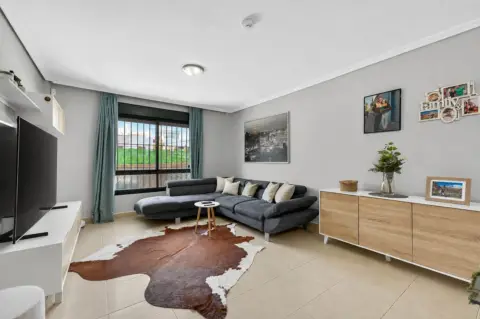 Apartamento en calle Cervantes