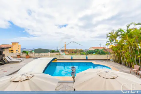 Chalet en calle Alfonso Mejías, 2