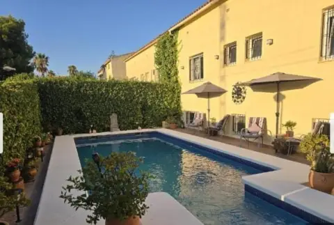 Chalet en calle Uruguay in La Nucia · La Nucia