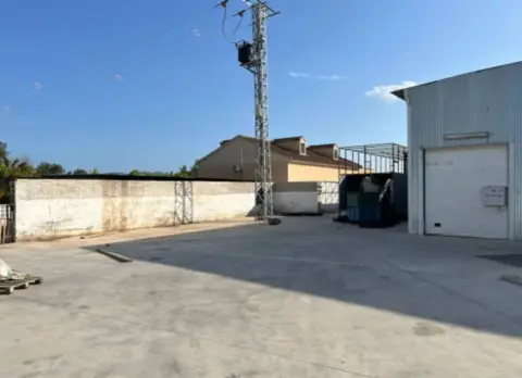 Nave industrial en Totana