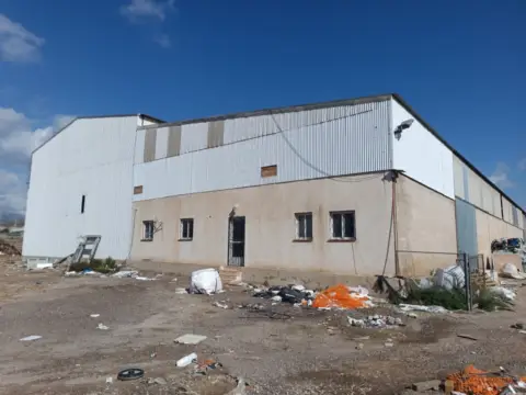Nave comercial en calle de Vidal Abarca