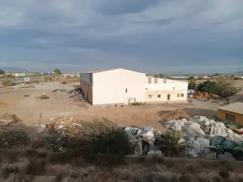 Nave comercial en calle de Vidal Abarca