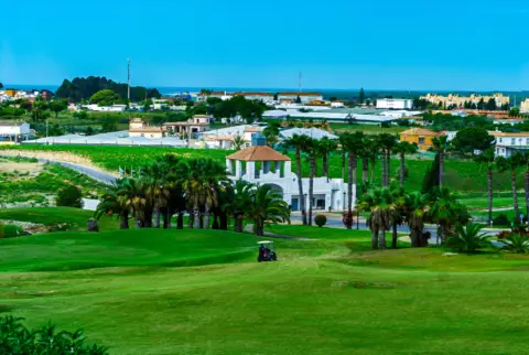Terreno en calle Martín de Yudicibus