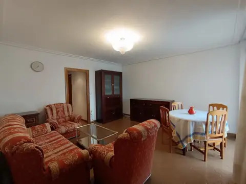 Piso en calle del Monasterio de Guayente