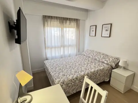 Habitación en Avenida de Orihuela, 120