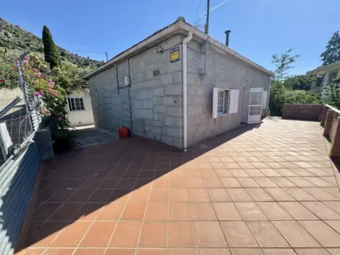 Chalet unifamiliar en calle de la Cuesta