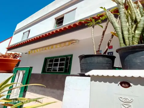 Casa en Santa Clara-Las Delicias-Mayorazgo