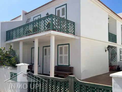 Chalet adosado en Faro de Abona