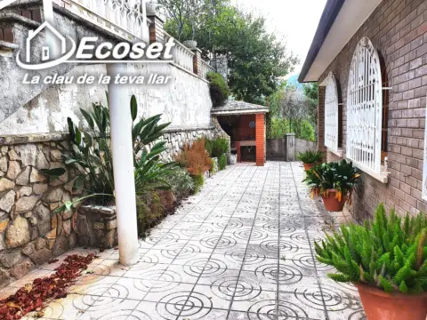 Chalet unifamiliar en Carrer del Comerç