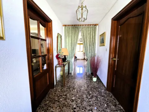 Casa en calle de Granada, 4