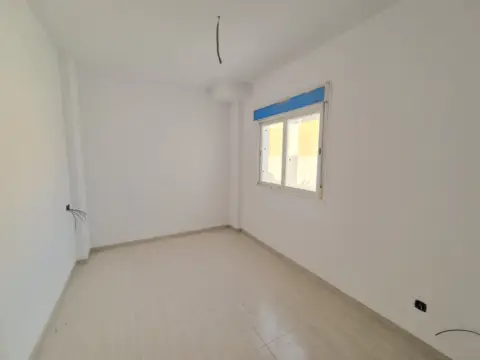 Piso en calle de los Pinos