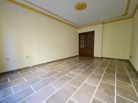 Piso en calle del Puerto, 7
