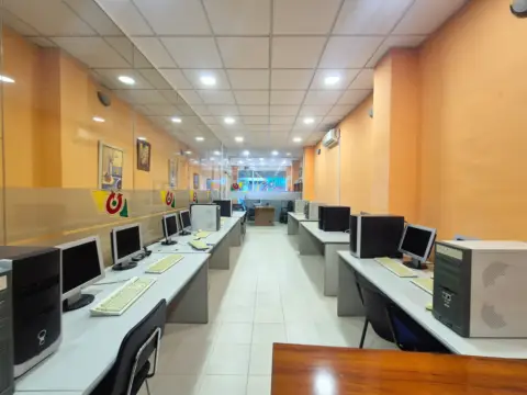 Local comercial en calle Pline
